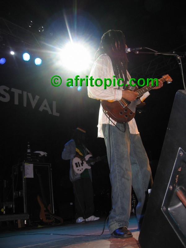 ../Images/AfricaFestival-27-28May05 173.jpg